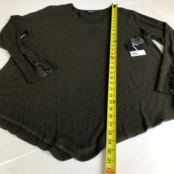 NWT Vera Wang Women’s Tunic Lace Sleeve Asymmetrical Size XXL - Picture 4 of 10